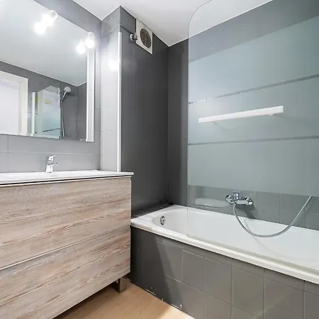 Hauzify I Casals Apartment *
